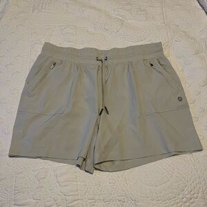 Mondetta Gray Athletic Shorts